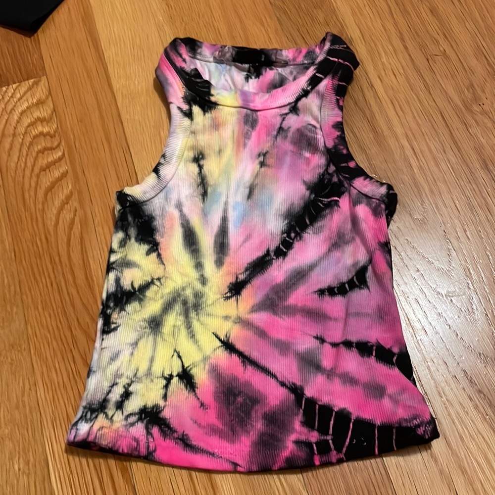 LF Emma and Sam tank